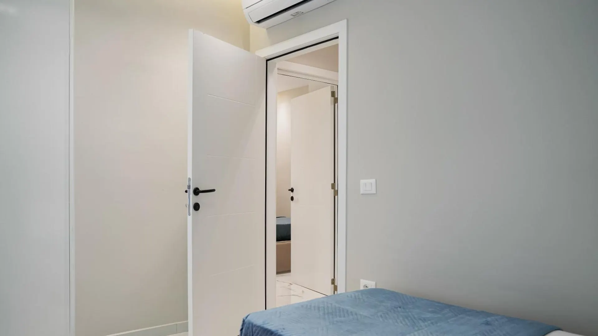 Azura Adriatik Apartments ゴーレム