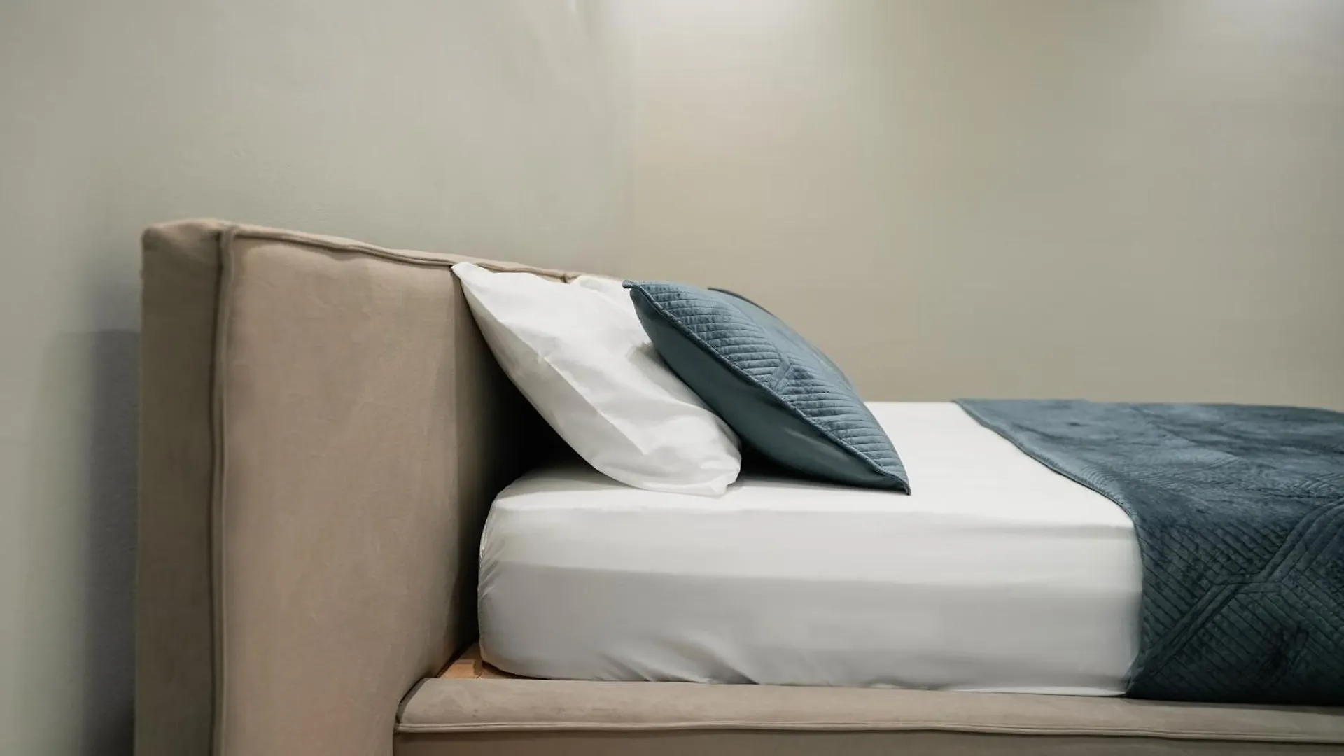 Azura Adriatik Apartments ゴーレム