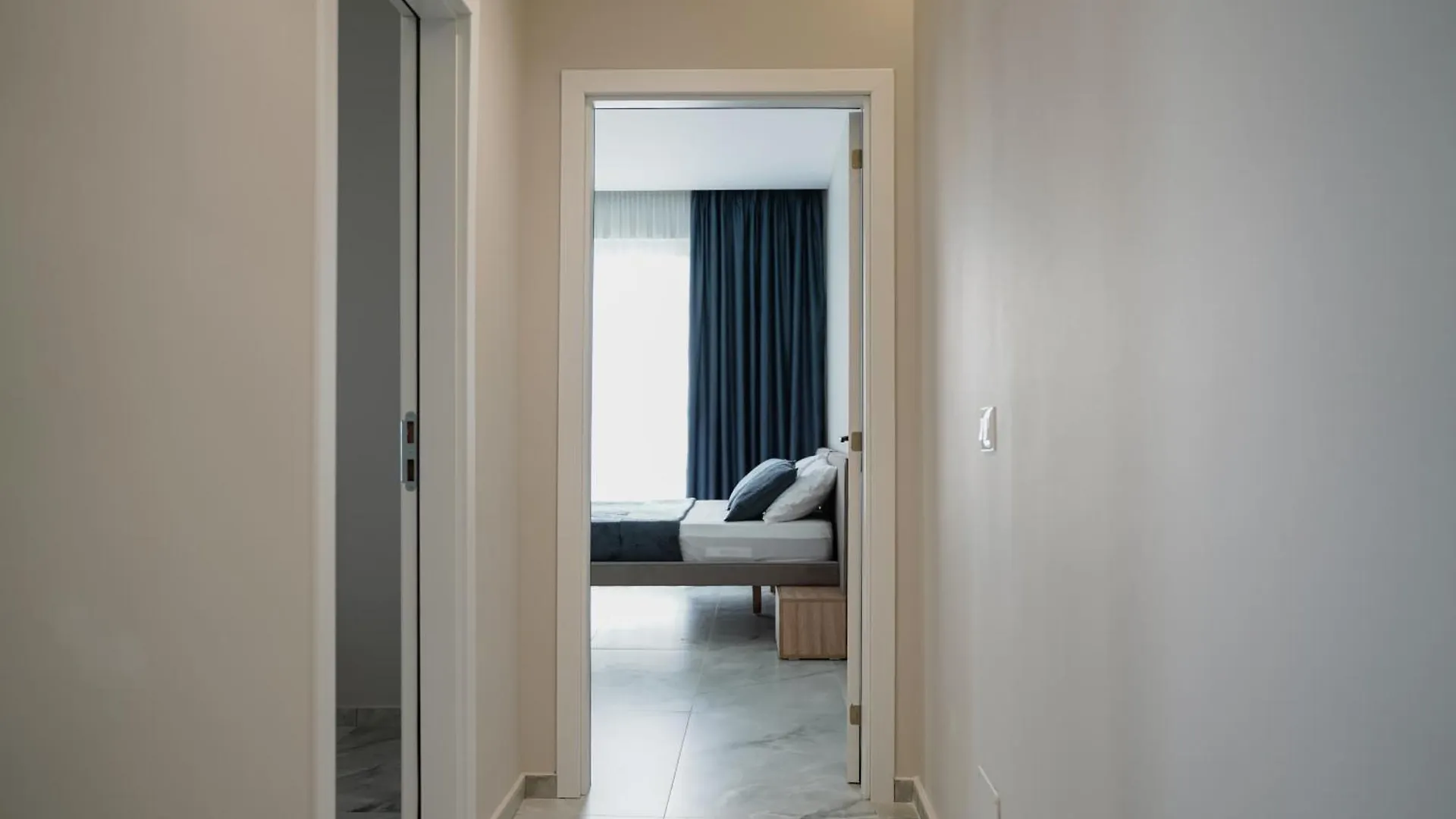 Azura Adriatik Apartments ゴーレム