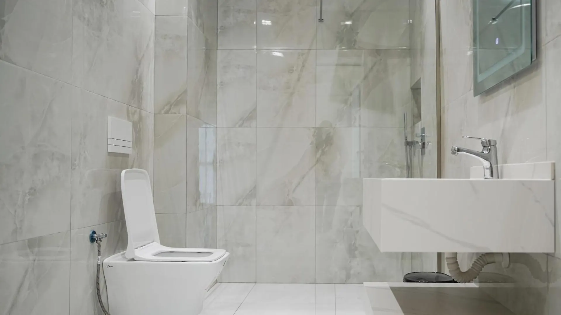 Azura Adriatik Apartments ゴーレム