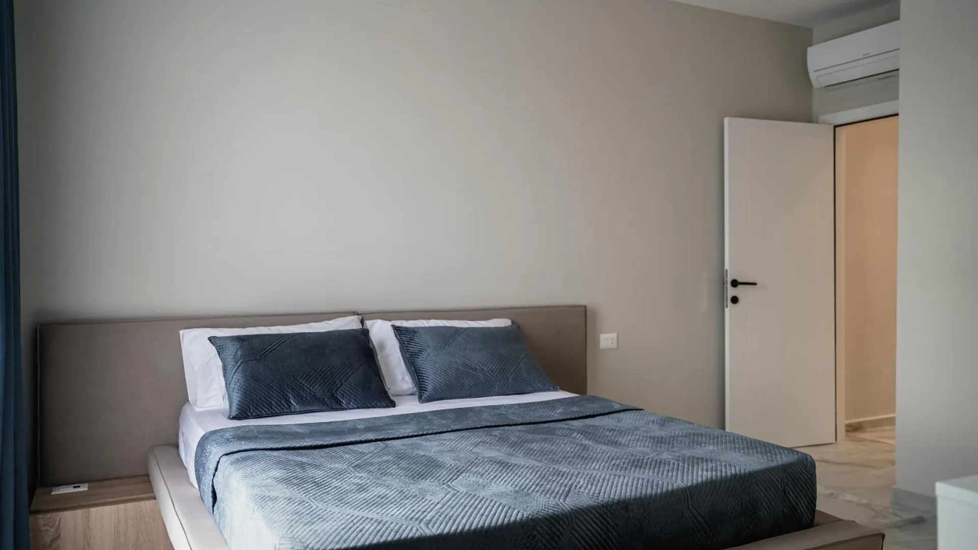 Azura Adriatik Apartments ゴーレム